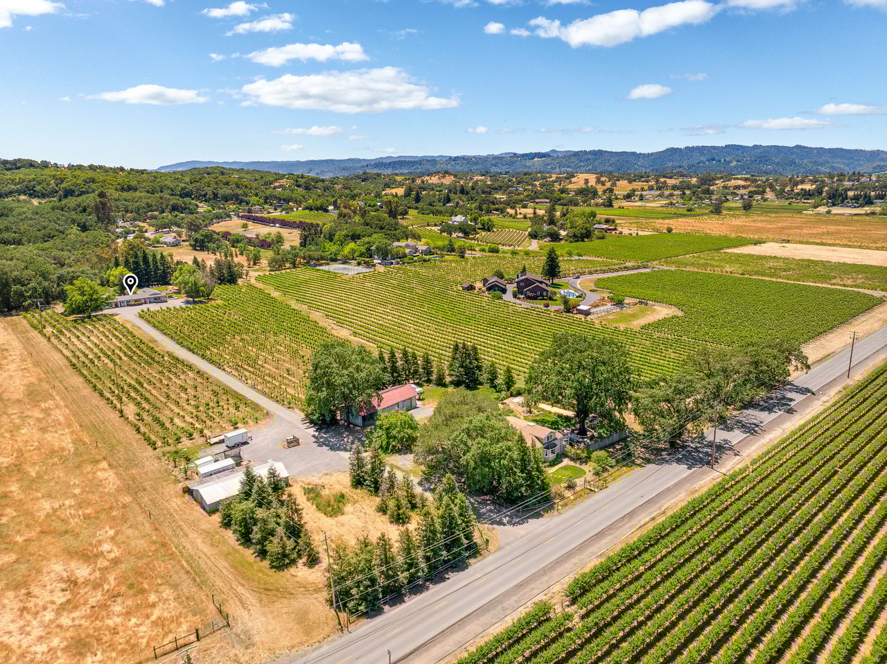 725 Lytton Station