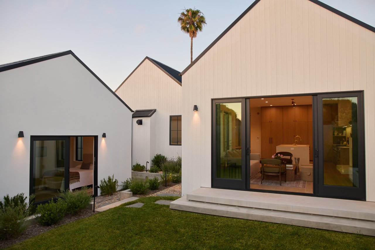 Scandinavian Coastal Home – A Custom Westchester Residence