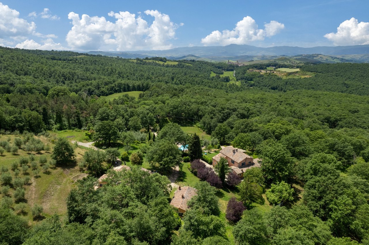 Renovated 18th Century Tuscan Home With Beautiful Hill Views