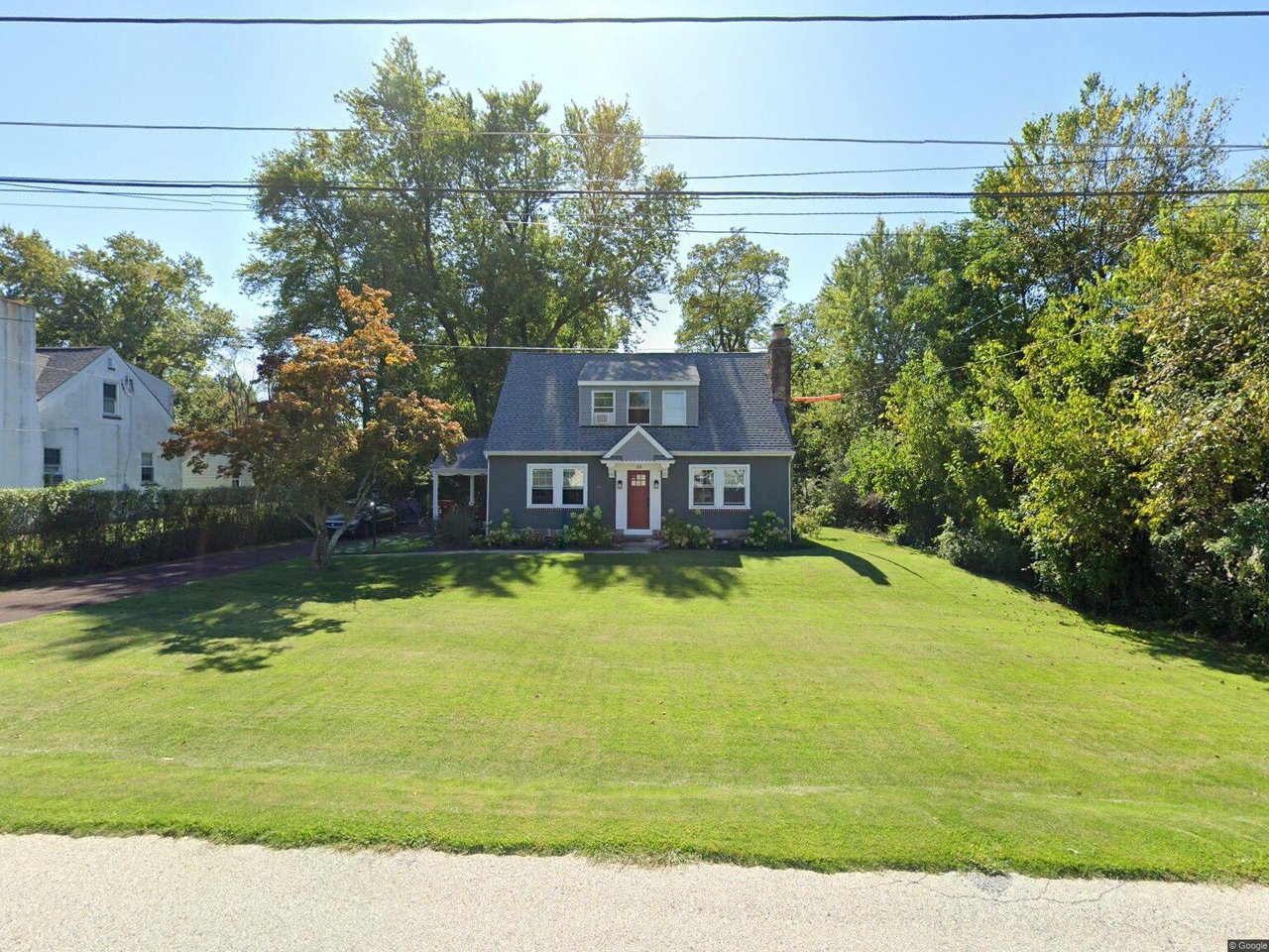 16 Oakdale Ave