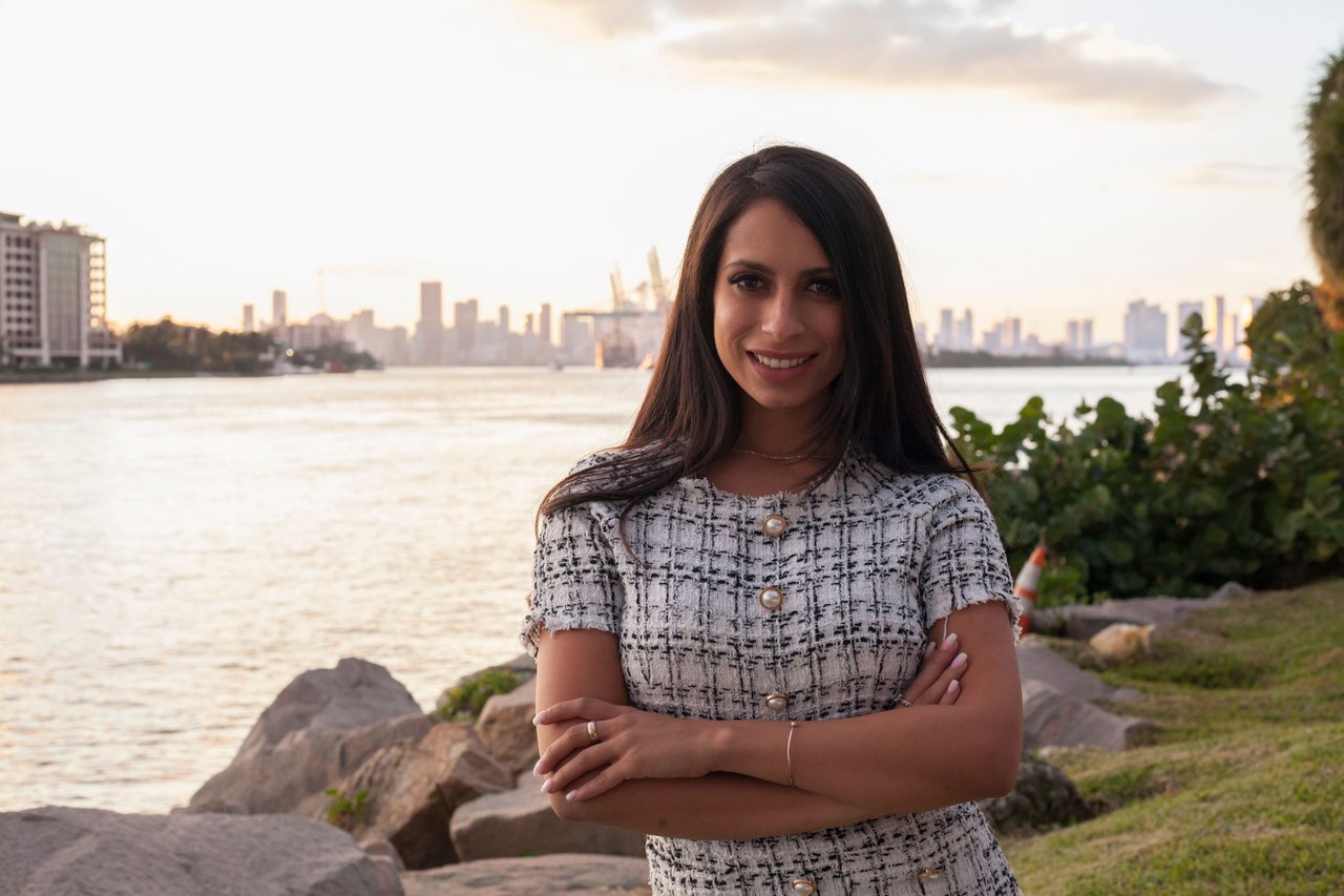 Scenic view of Miami’s skyline at sunset, representing the trusted guidance of real estate expert Adriana Briceno for buyers and sellers in South Florida.