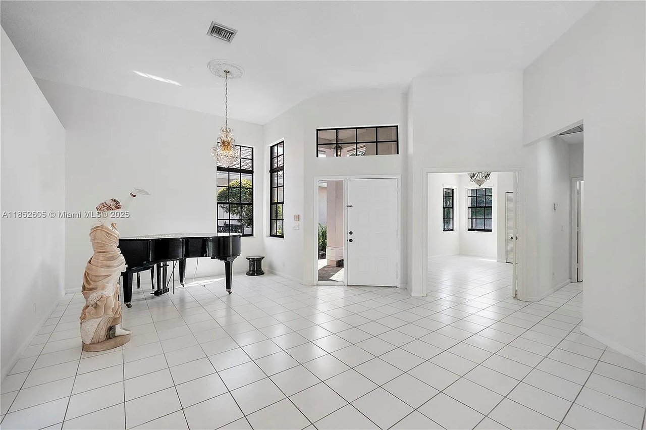 2449 NW 64th St