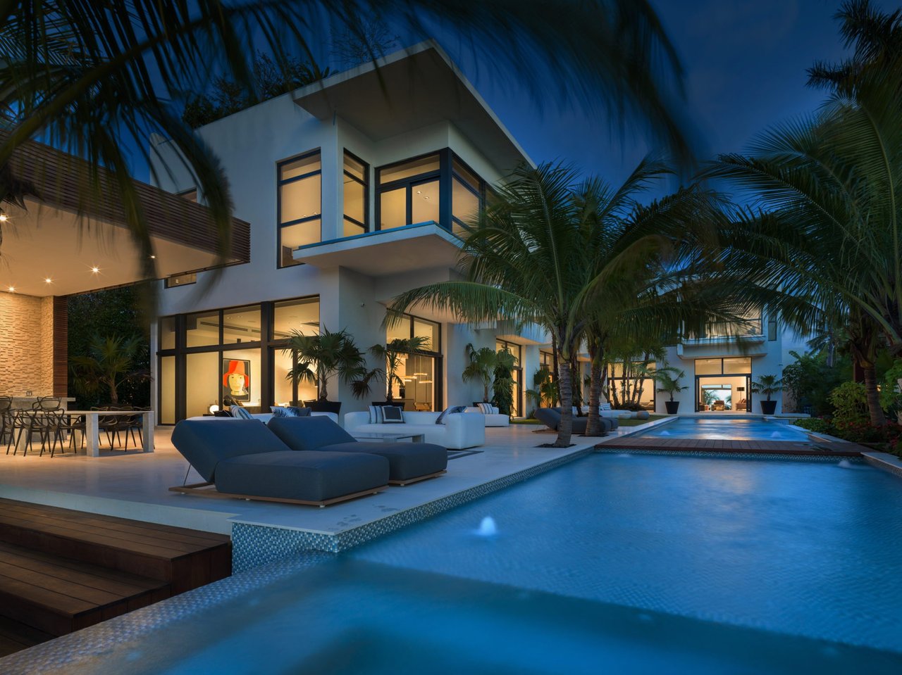 Mansion on North Bay Road Sells for $24.750M