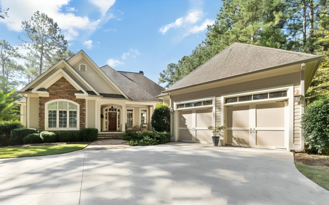 Reynolds Lake Oconee Lakefront Home For Sale at 1050 Dove Canyon Drive