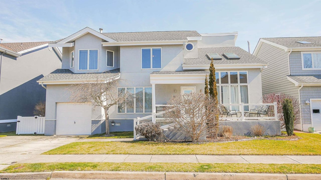 411 N Exeter Ave