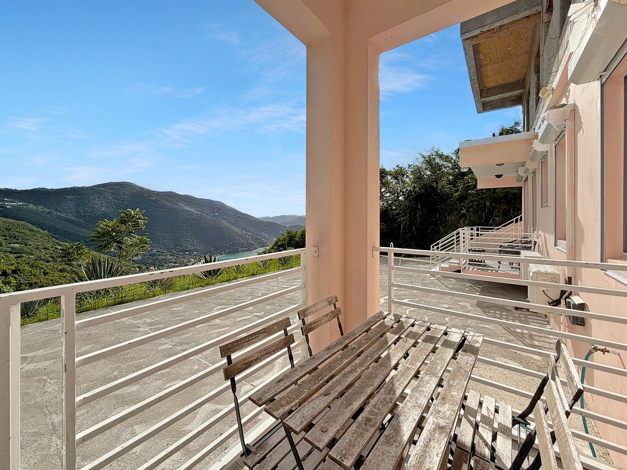 1097 Luck Hill 1 Bedroom Apartment