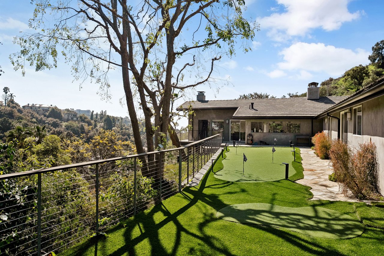 1255 N Bundy Drive