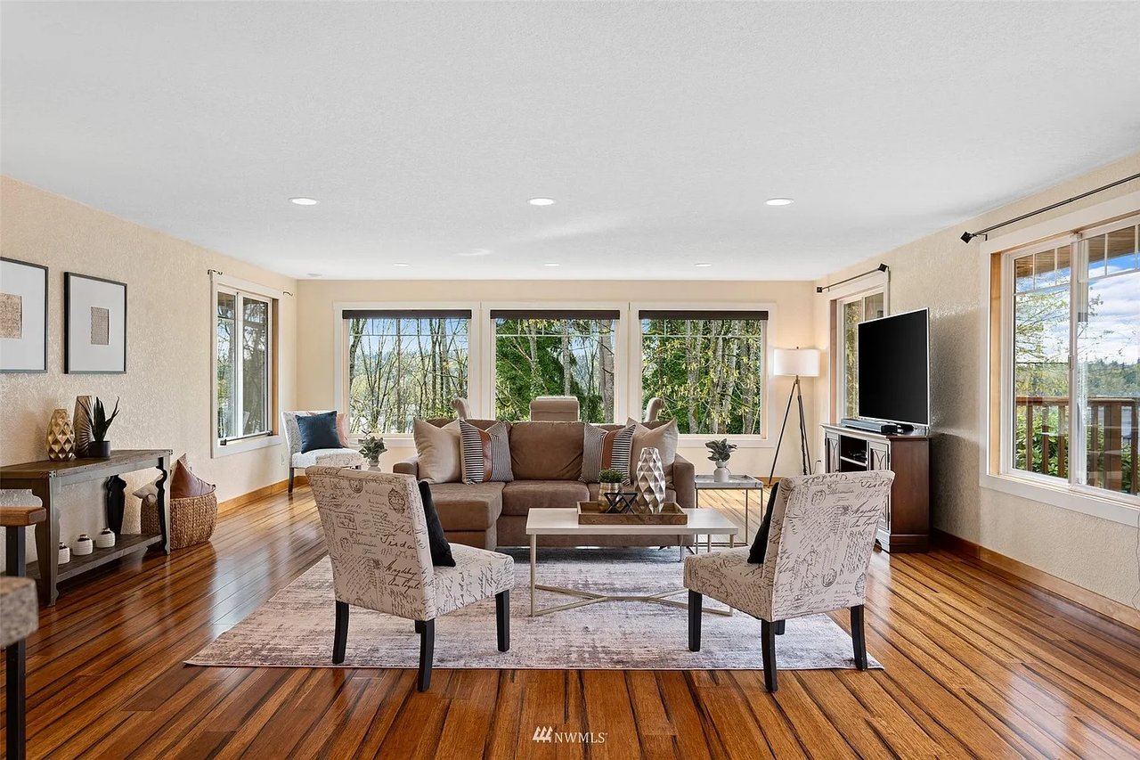 502 Rhodora Hts Rd