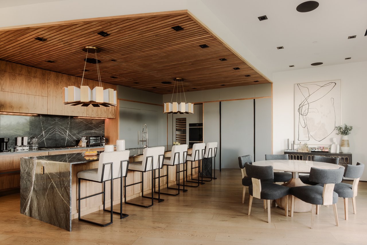 13331 Mulholland Dr, Beverly Hills