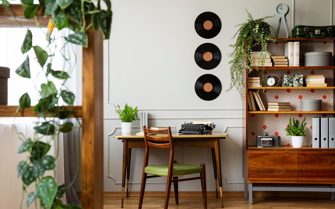 Video Conference Backgrounds You Can Use on Your Next Virtual Meeting