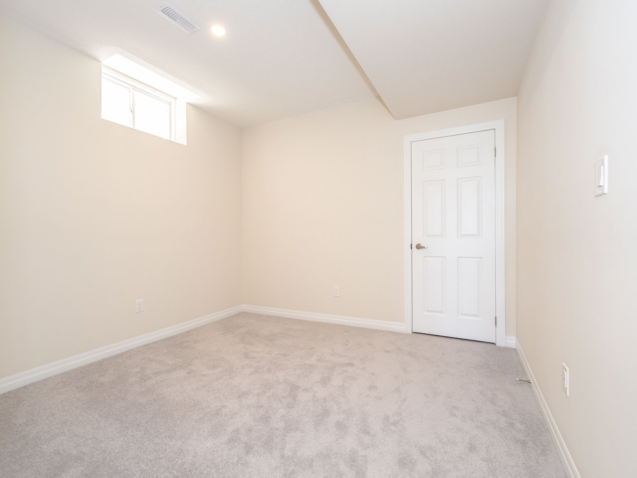 43 Donald Ingram Crescent