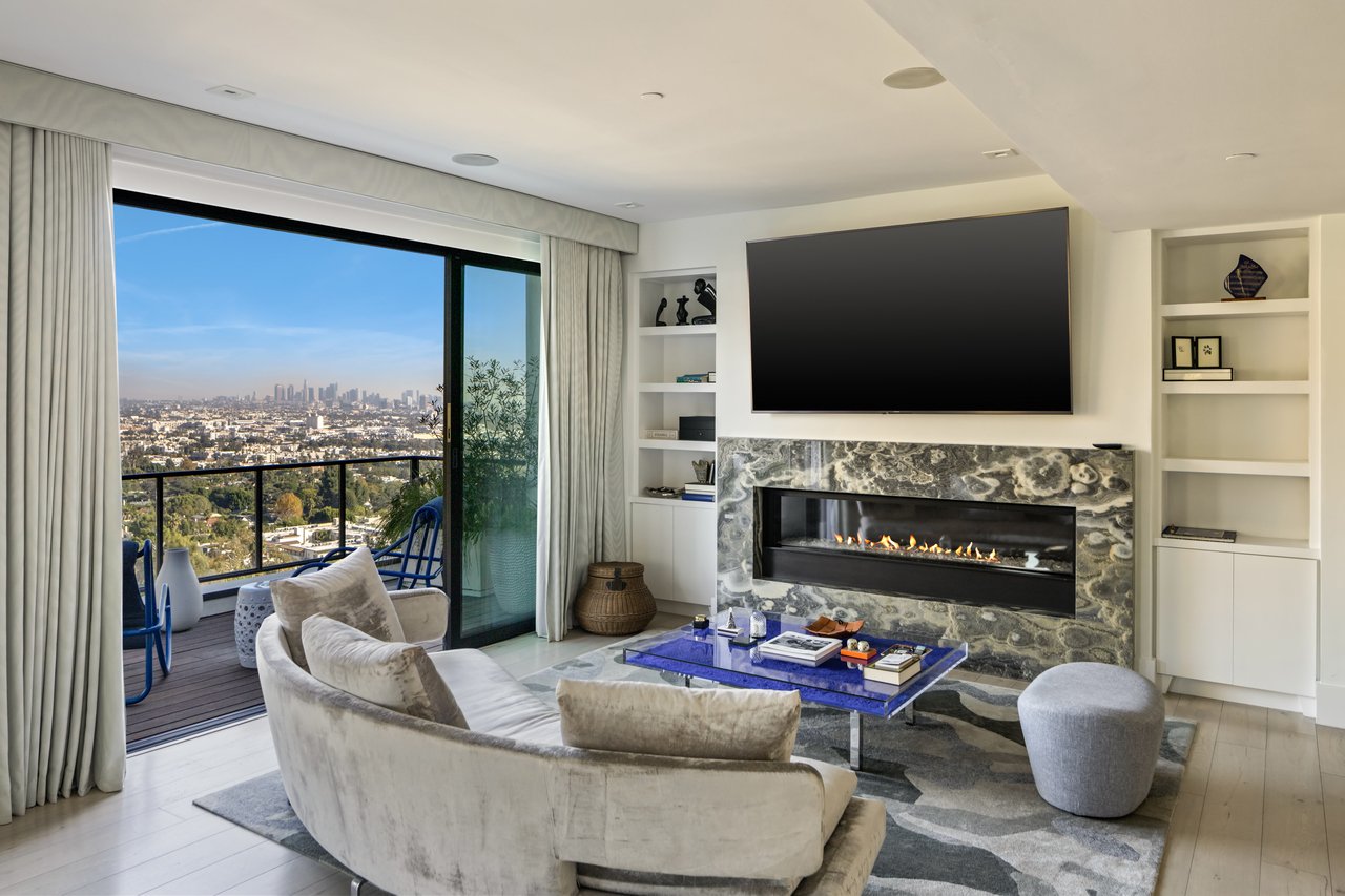 8080 Laurel View Dr, Hollywood Hills 