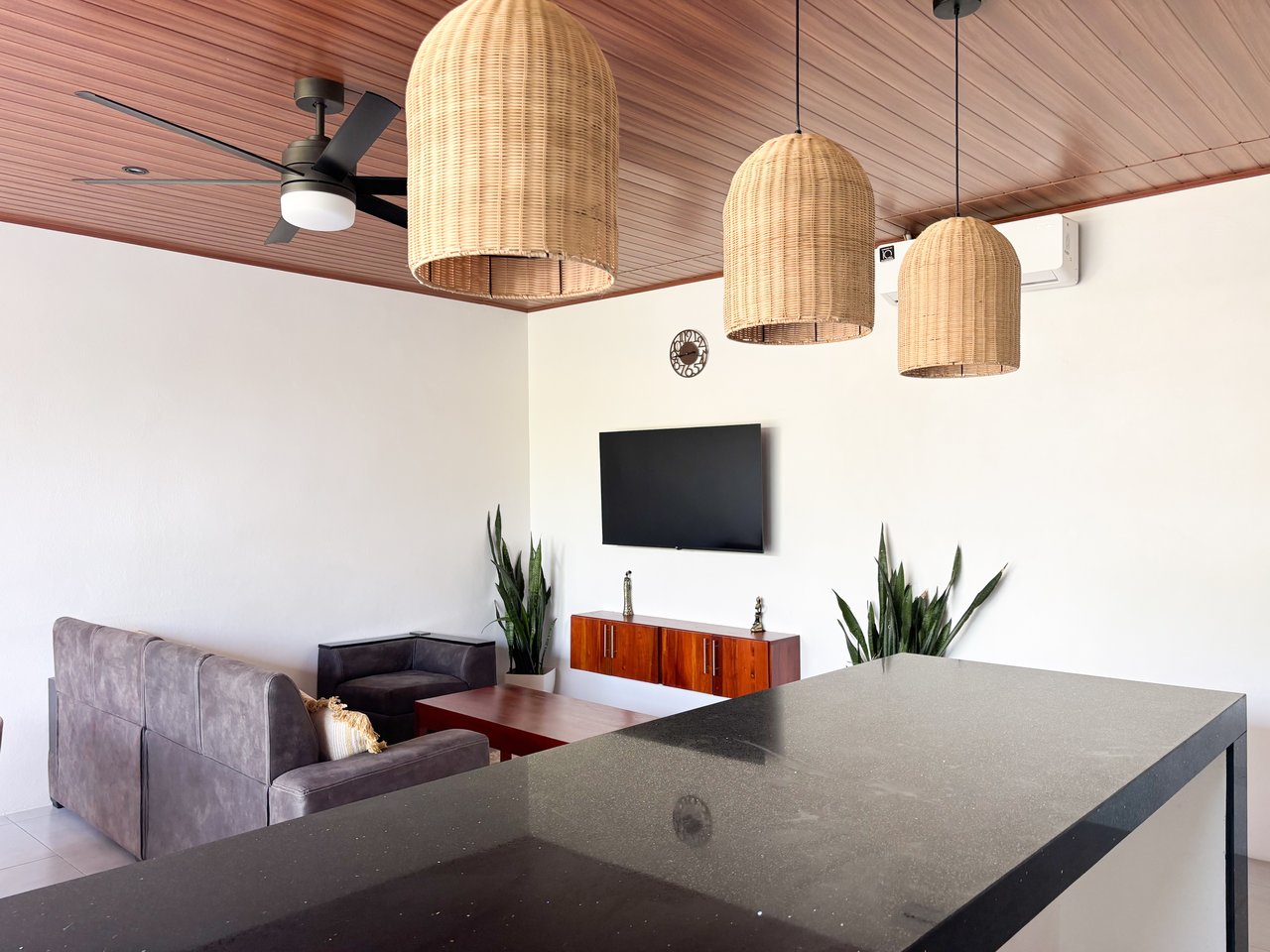 Clean, Modern Home Near Uvita Beach – Perfect Rental or Getaway