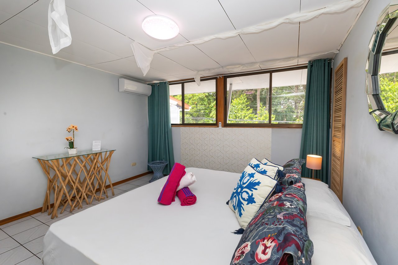 Charming 3-Unit Property: Income-Generating Investment for Sale in Manuel Antonio