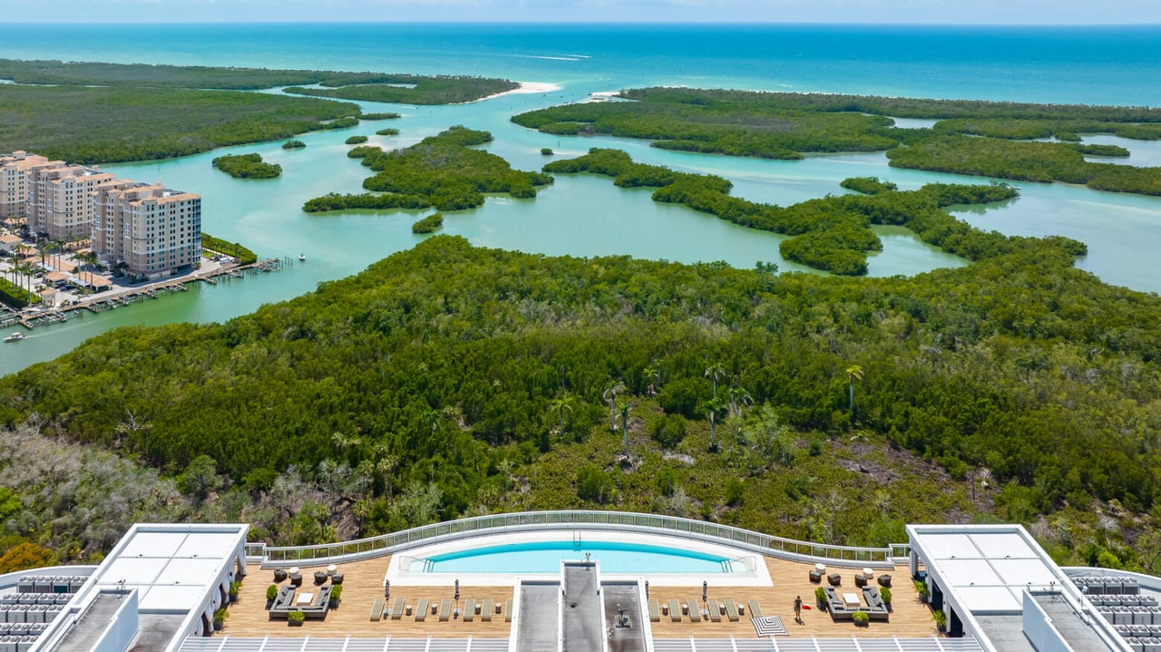 Kalea Bay