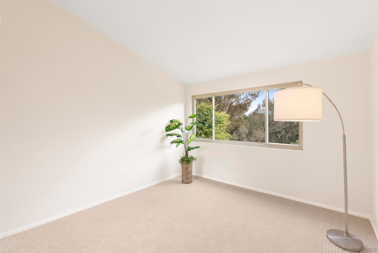 8871 Caminito Primavera, La Jolla, CA 92037