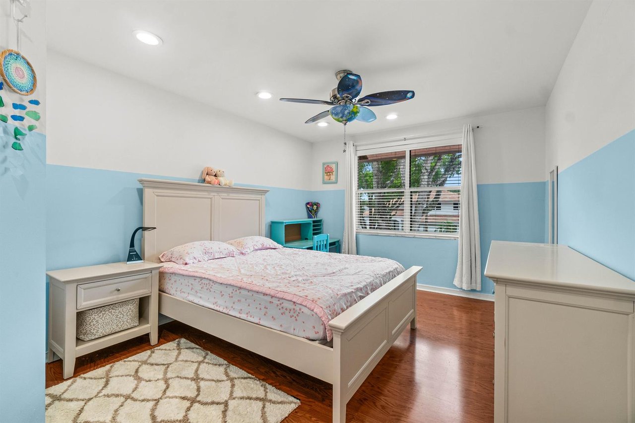 2011 NW 53rd St