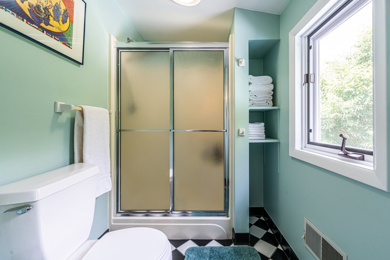 1819 Flint Hill Road