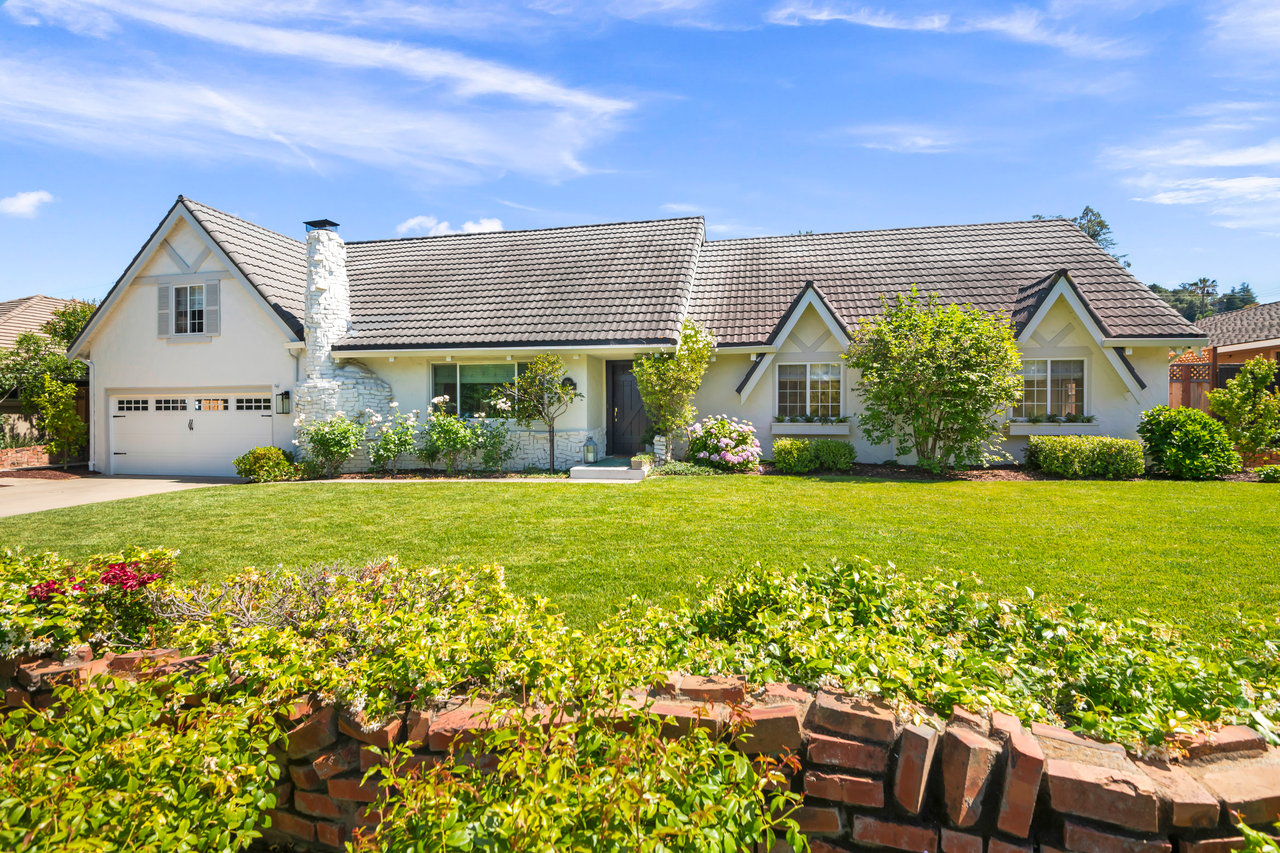 186 Lu Ray Drive