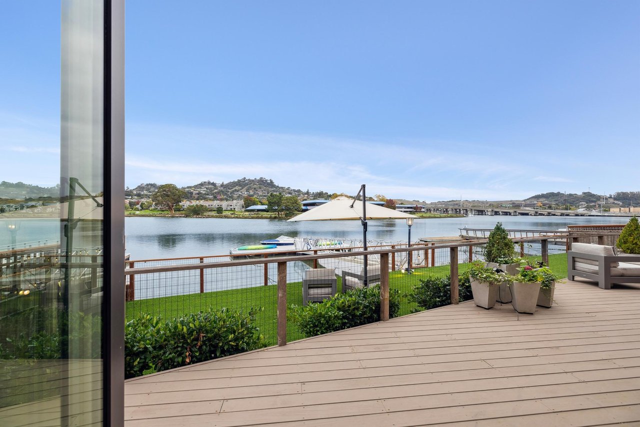 Luxurious Waterfront Home in Larkspur Marina