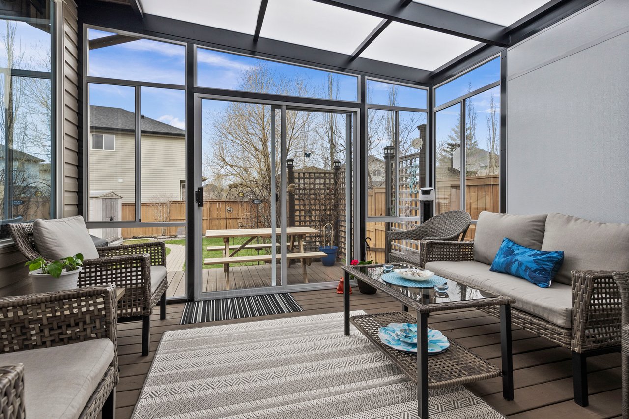207 Royal Oak Bay NW
