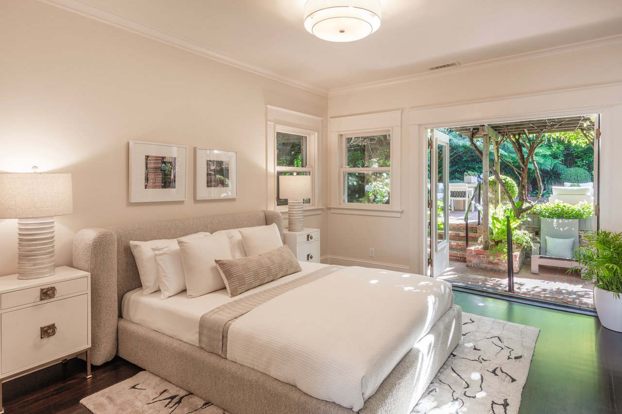 Jewel Box Home With Bridge Bay Views