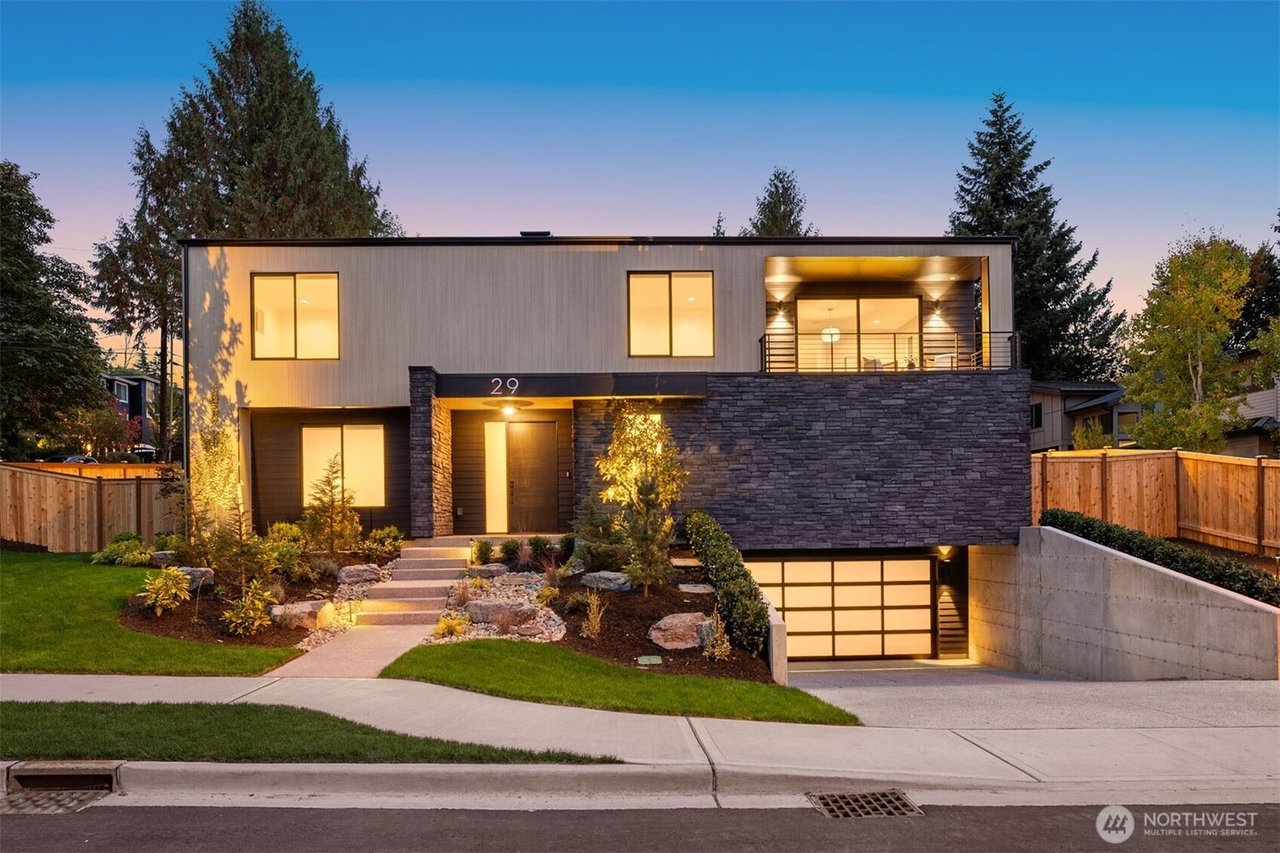 29 20th Ave