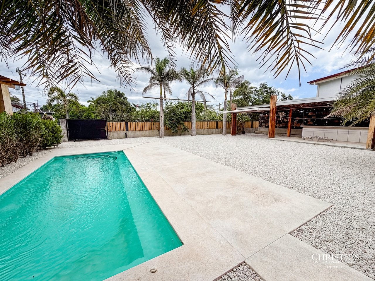 El Moro | Prime Commercial Investment Opportunity in Tamarindo