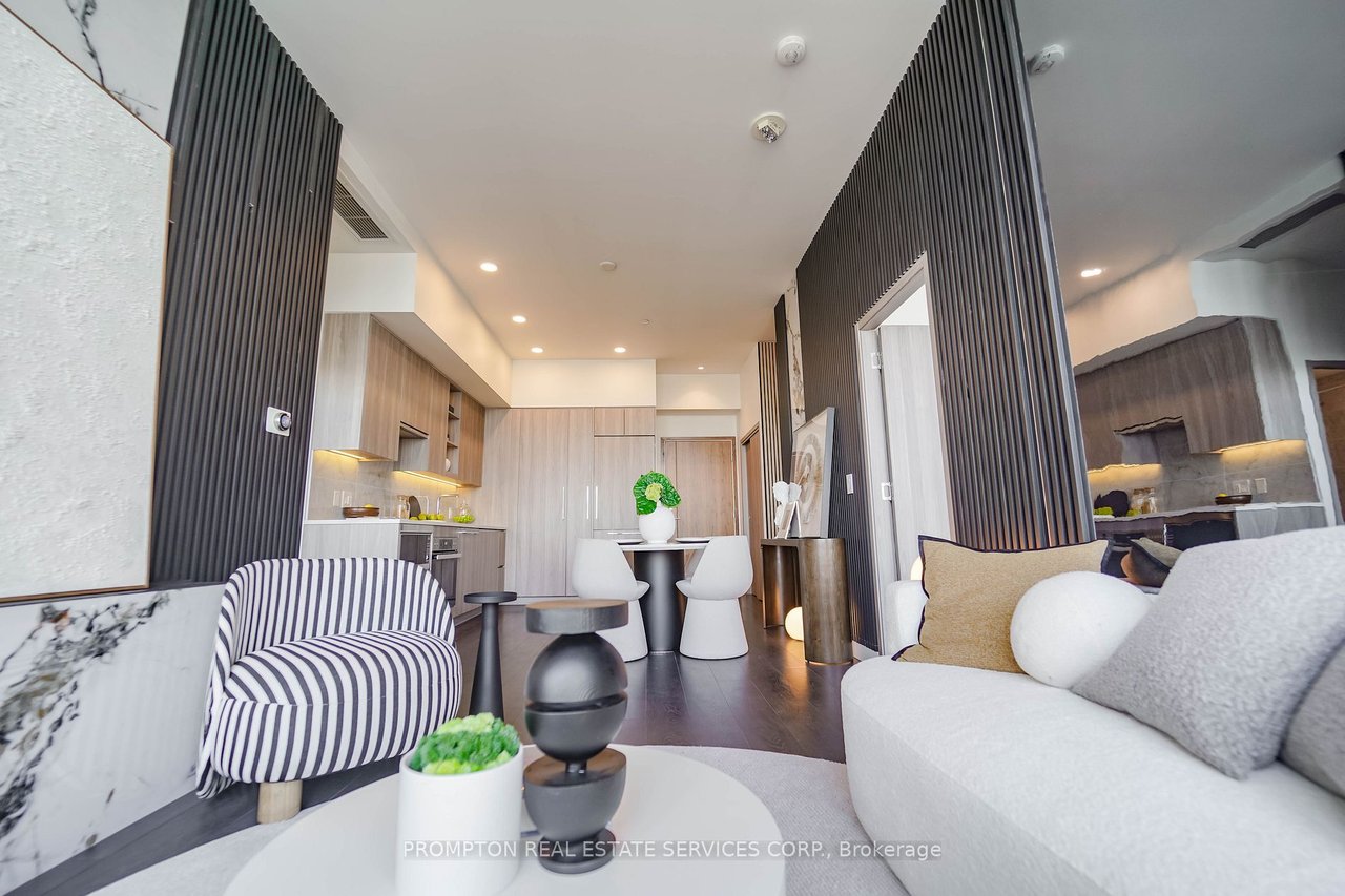 SEASON CONDOS PENTHOUSE