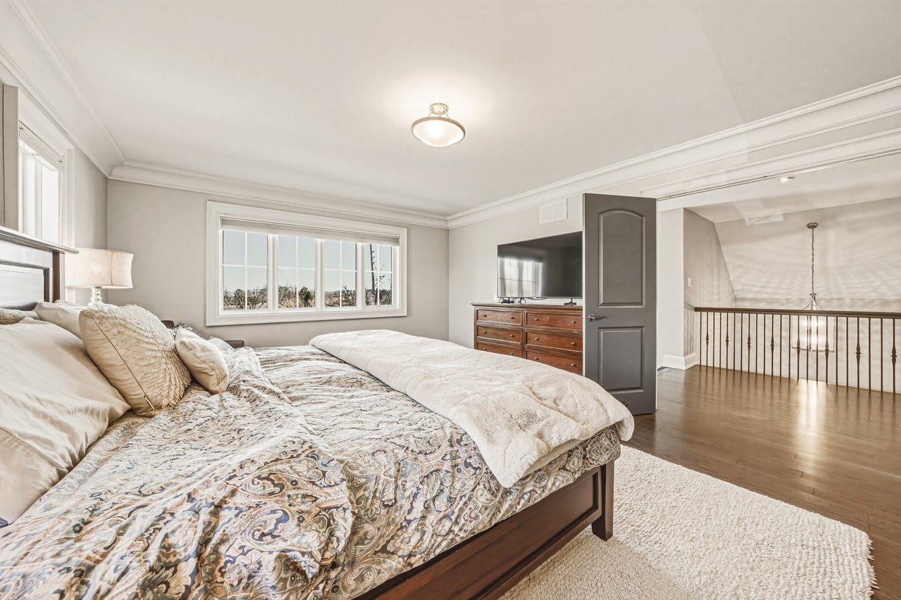 Custom South Aldershot Retreat