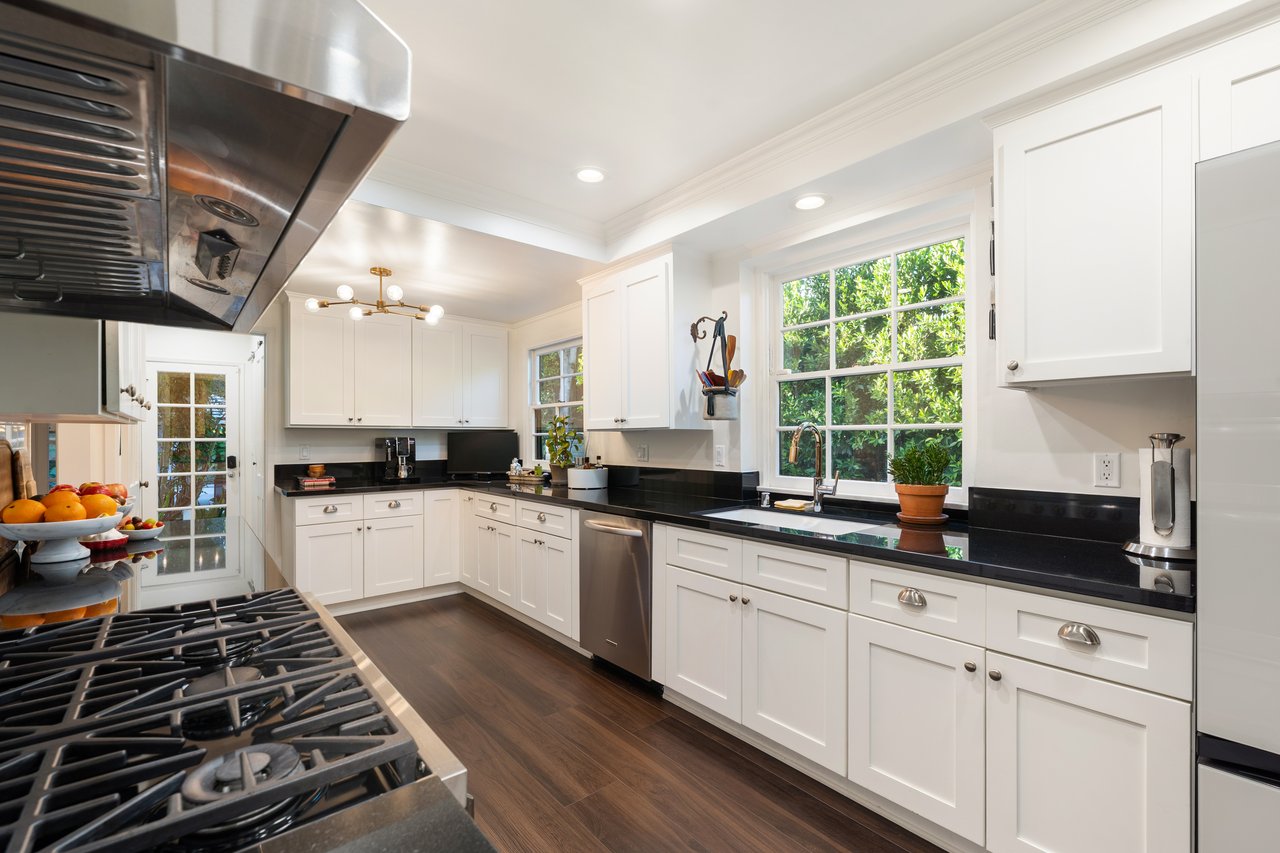 13109 Valley Vista Blvd, Studio City