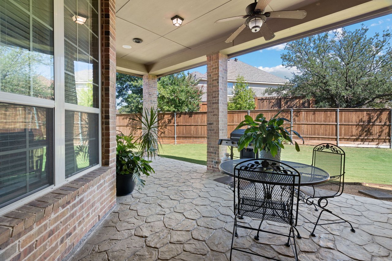8628 Silverleaf Cir,