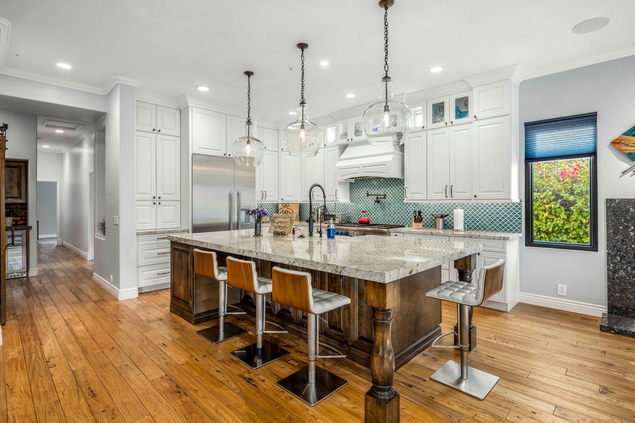 10912 E Butherus Drive