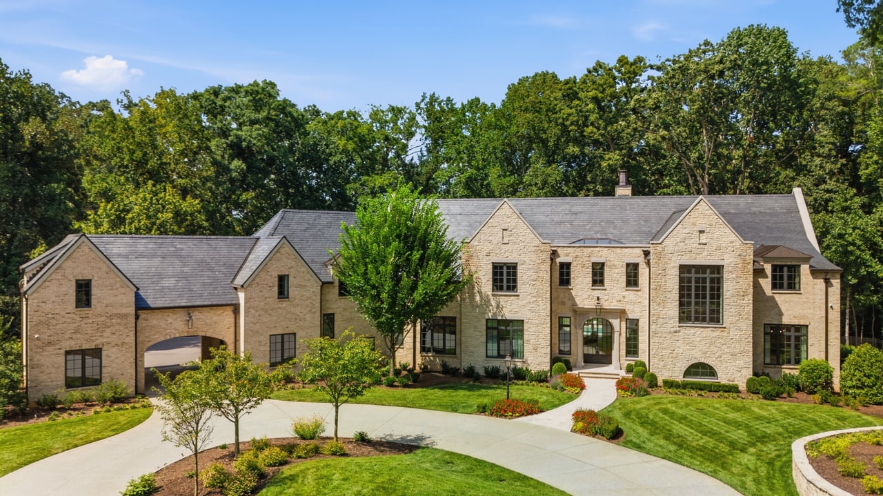 THE JOHNS CREEK ESTATE