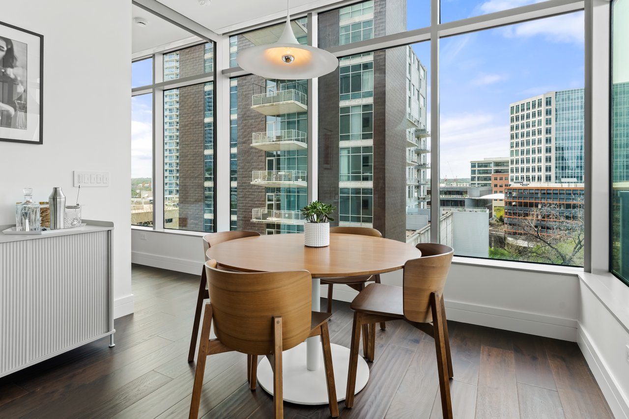 501 West Ave #704