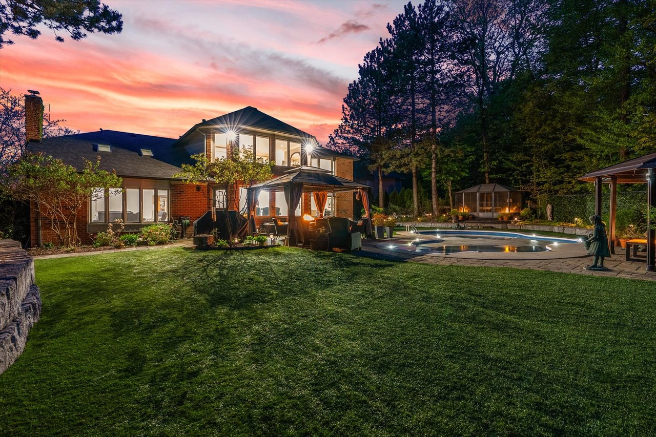 1662 Roundleaf Court