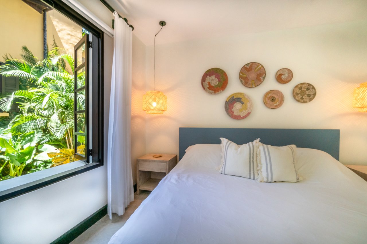 18 Calle La Ronda | Where Everyday Feels Like a Holiday