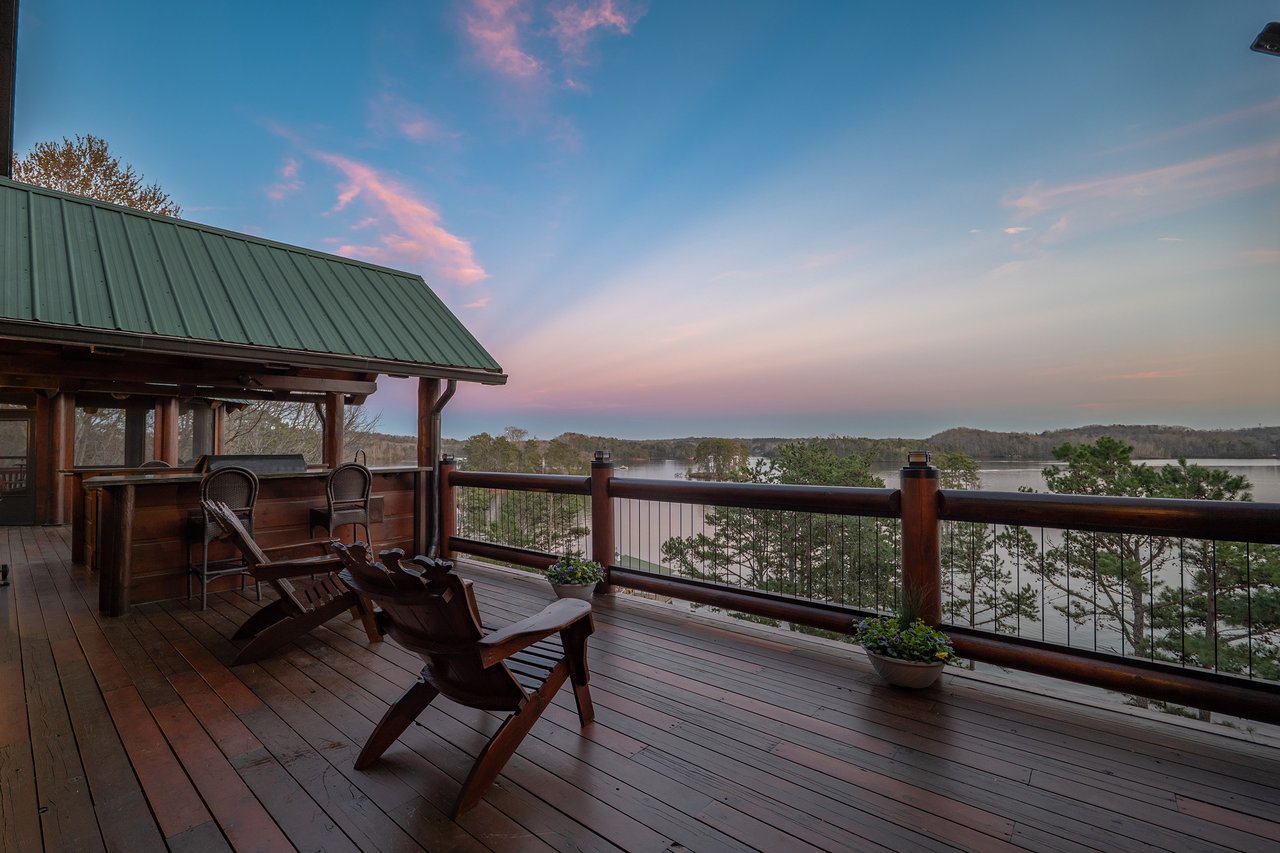 3406 Thunder Point