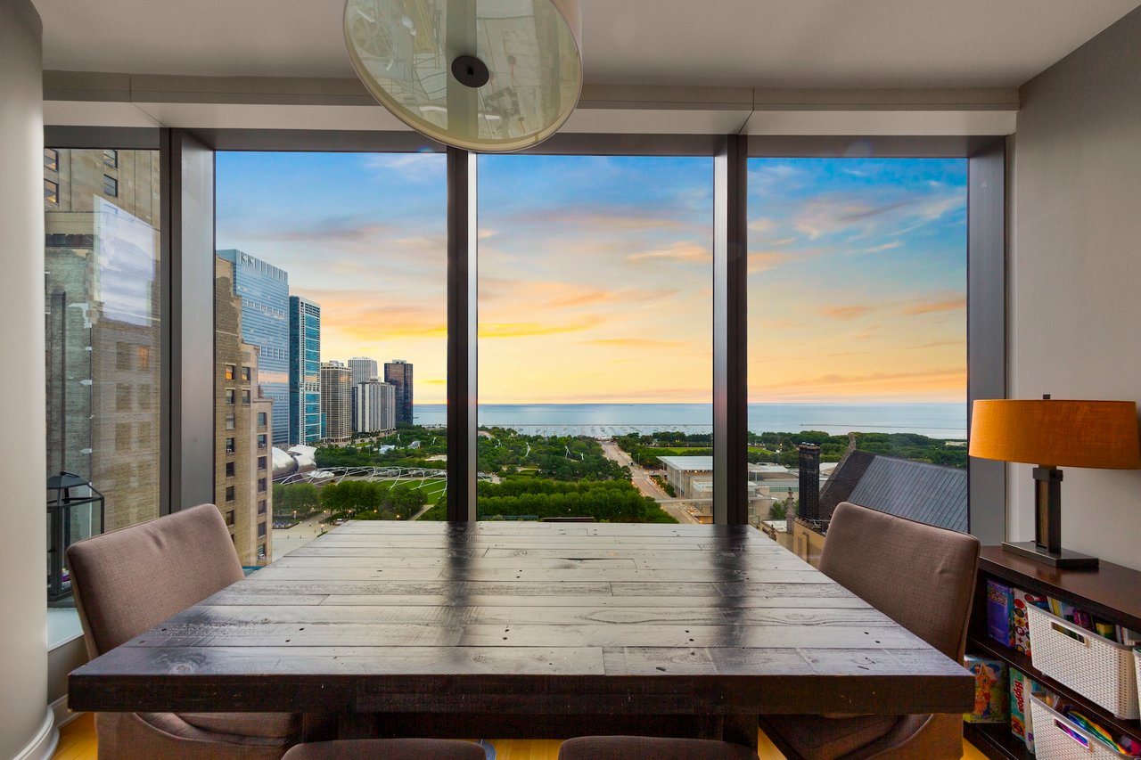 60 E Monroe St Unit 2101