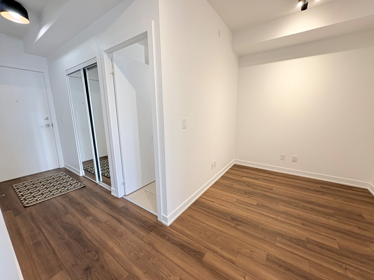 1603 Eglinton Avenue W 321