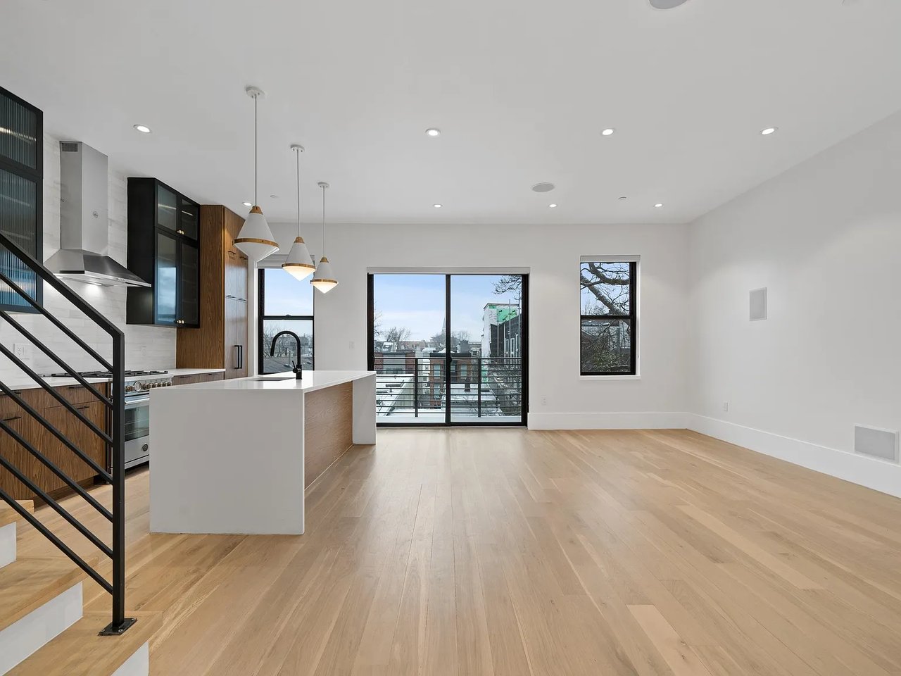 339 Palisade Ave #4