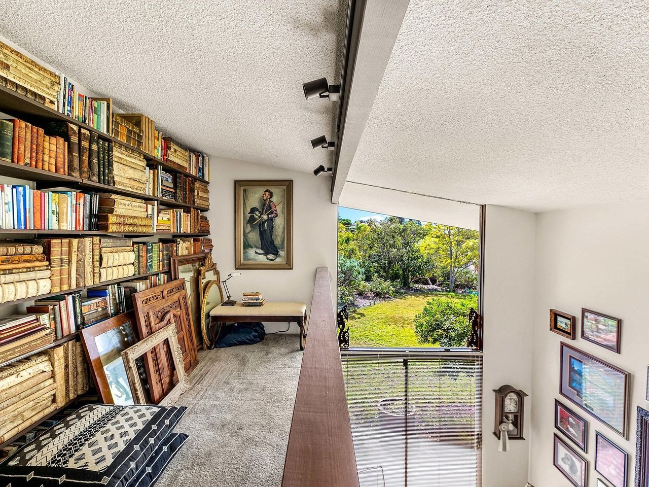 675 Fairway Dr, Camarillo, CA 93010
