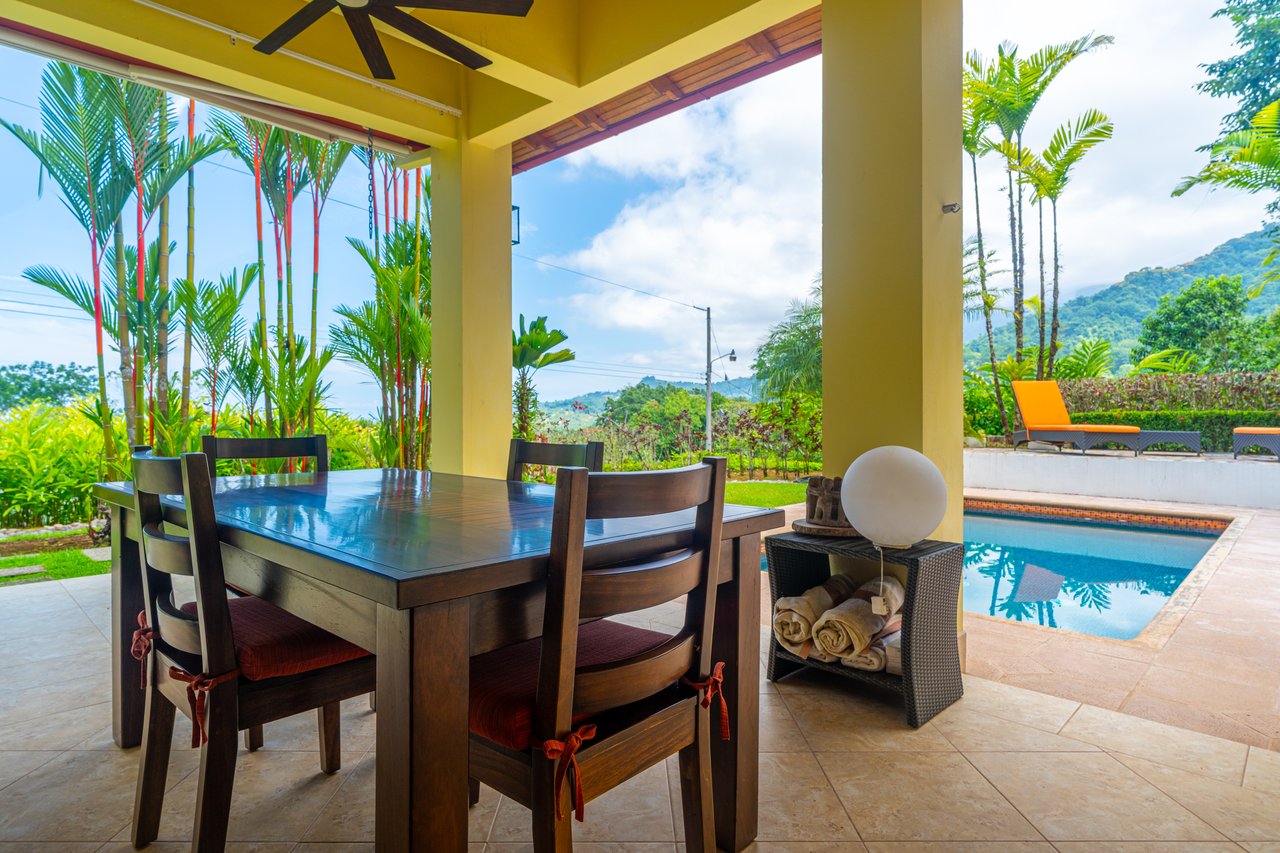 Casa de Orquideas - Mountains, Ocean and Jungle with Privacy In Gated Community, Ojochal