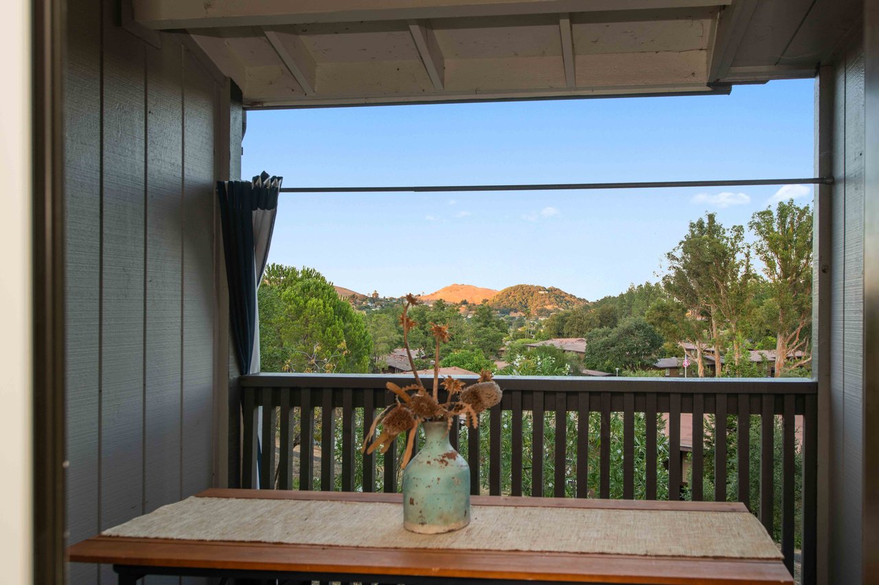 125 Sylvia Way, San Rafael