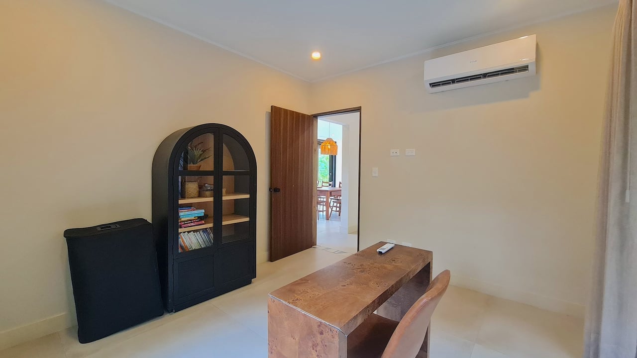 4 Bedroom luxury ocean view home in a Gated Cummunity