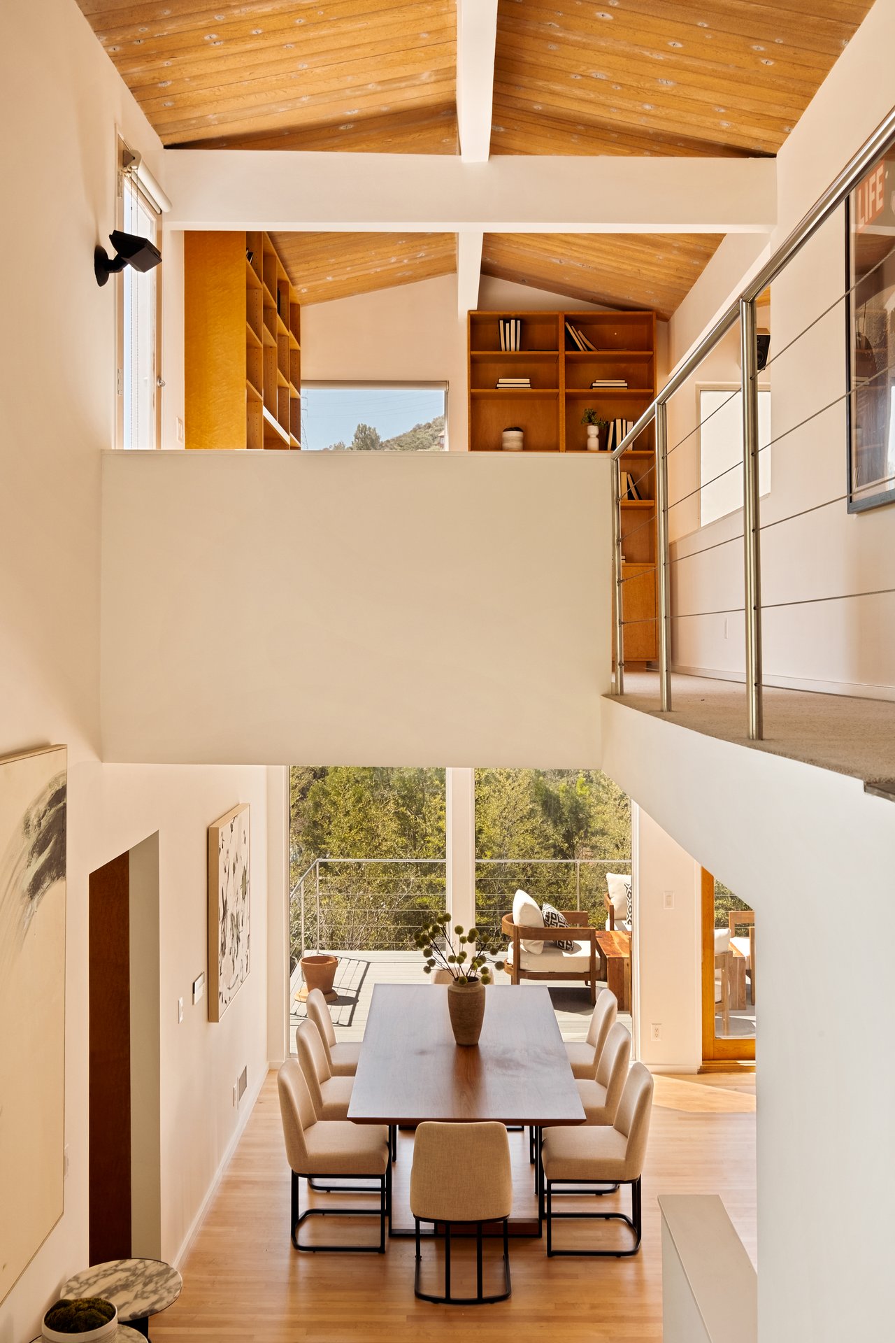 2776 Outpost Dr, Hollywood Hills