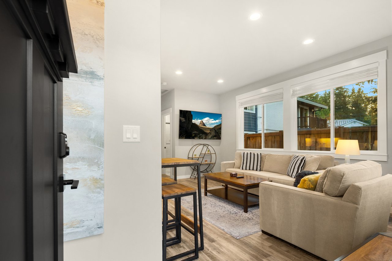 13005 NE 73rd Street Unit: 2