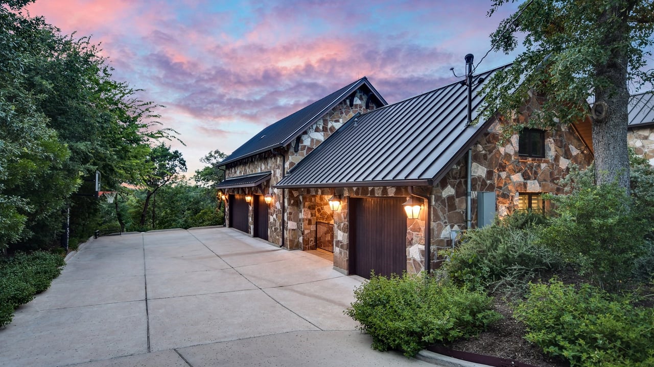 Colorado Contemporary with Privacy and Views