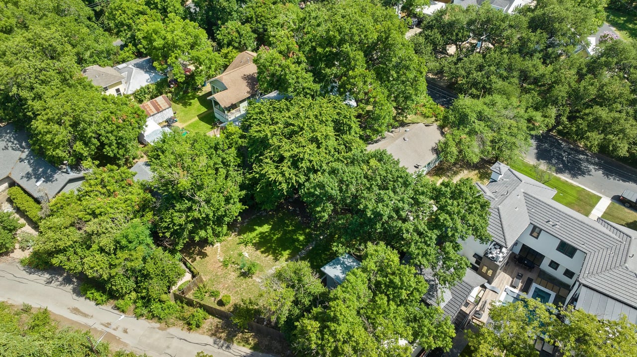 SOLD by Keenan Group: 706 E Monroe Street - Travis Heights Historic Charmer