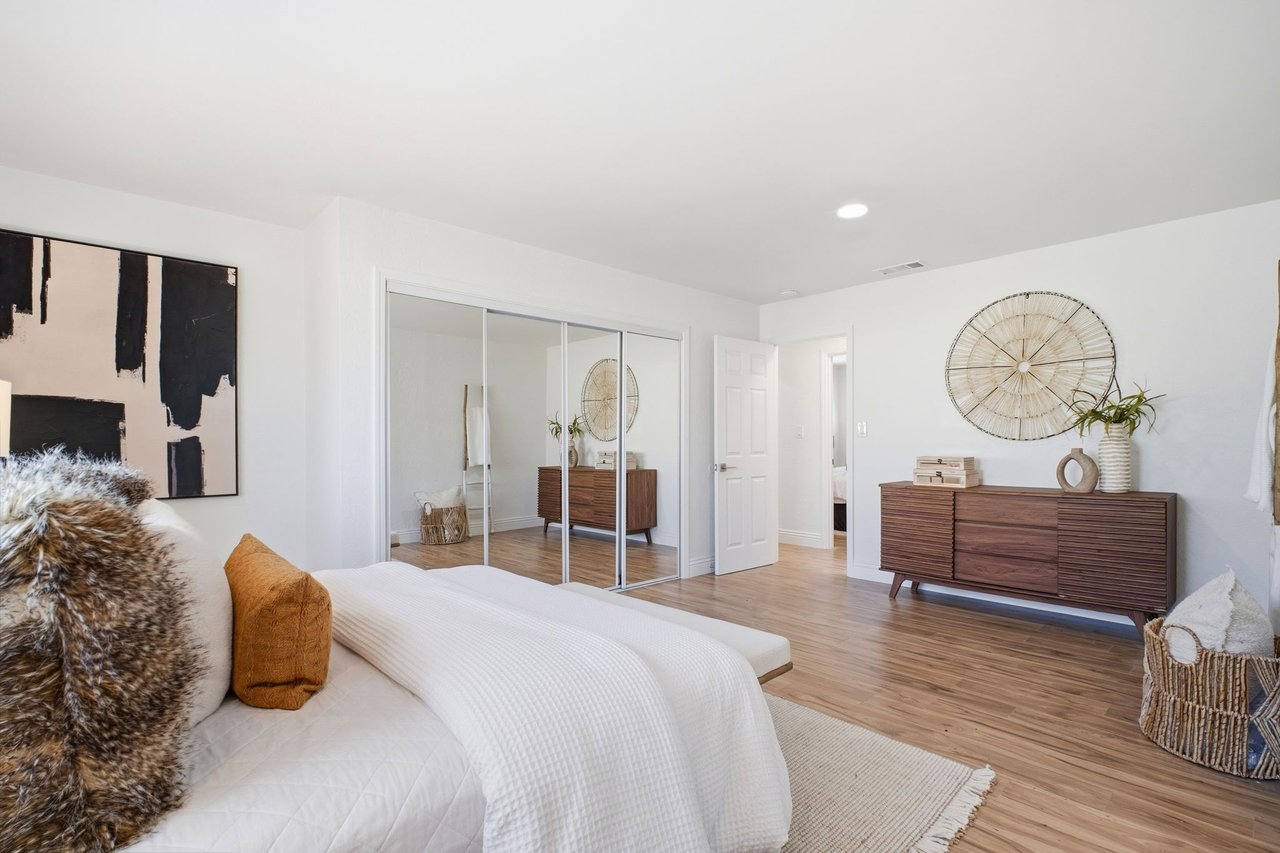 Turn Key Beauty in Sundale